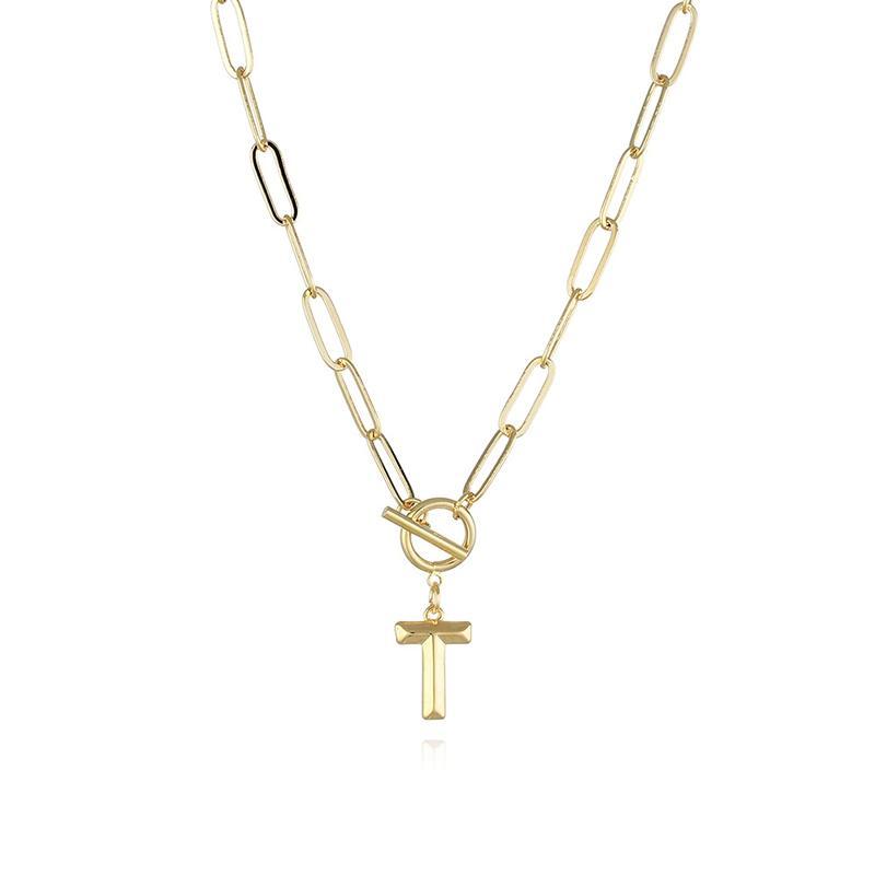 Collier Pendentif avec Lettre