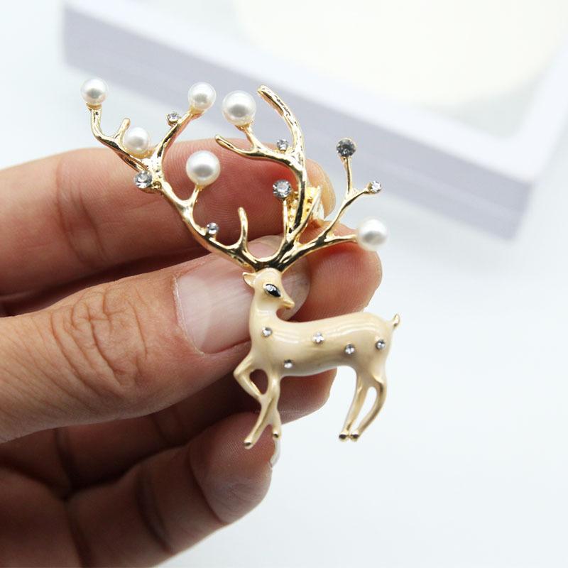 Broche de Cerf Exquis pour Dames